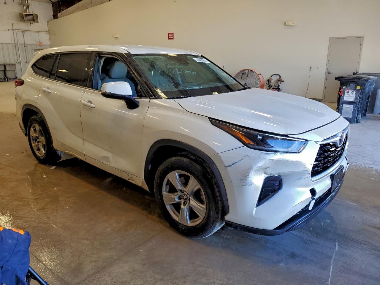 Lot #3318913916 2021 TOYOTA HIGHLANDER