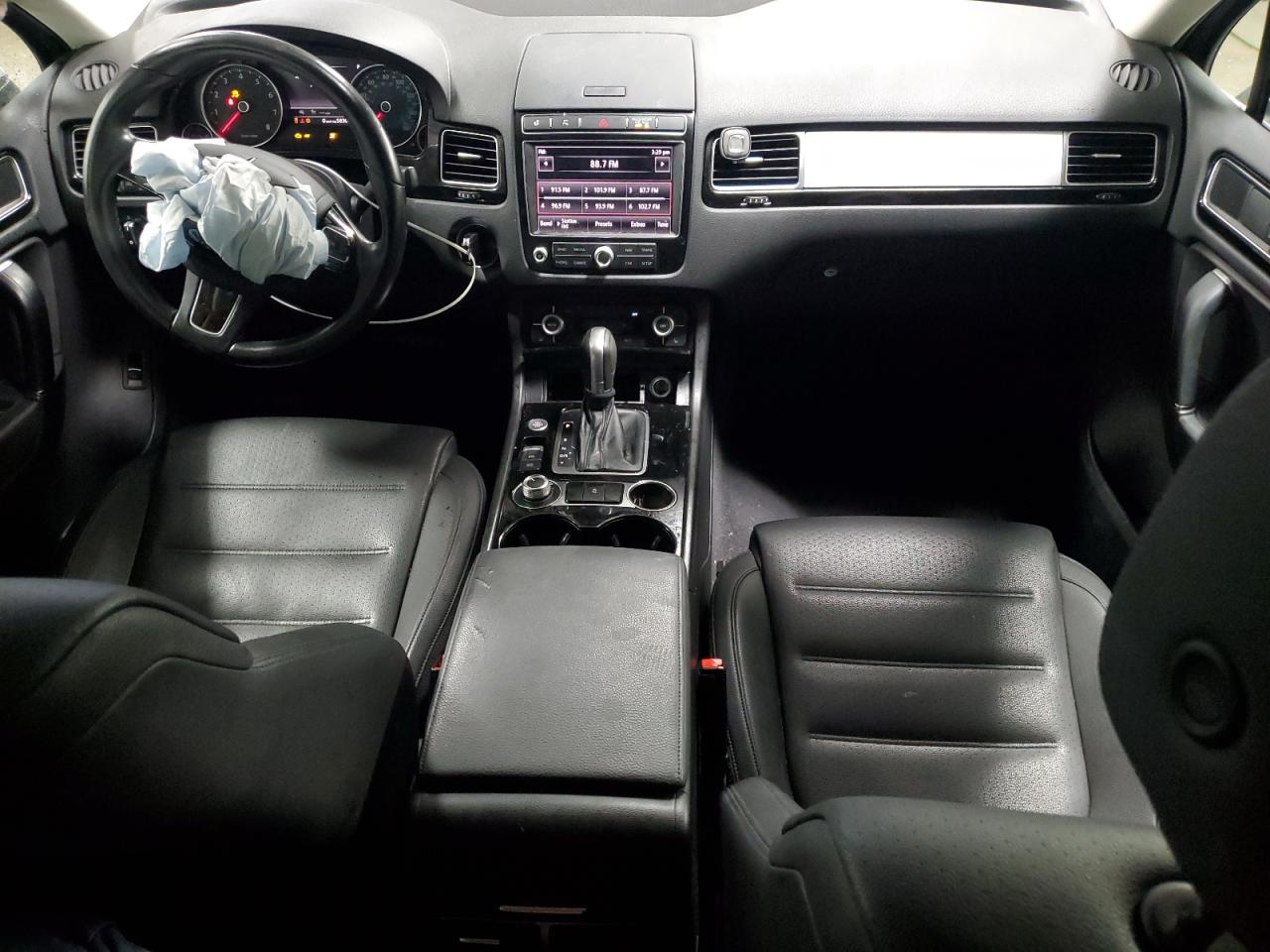 VOLKSWAGEN TOUAREG SPORT