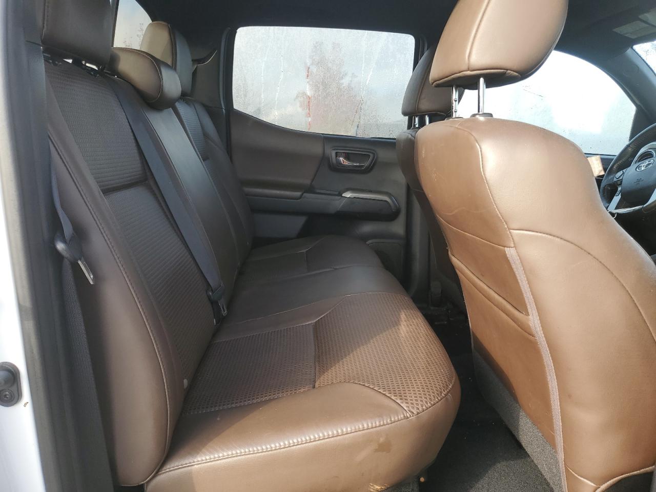 TOYOTA TACOMA DOUBLE CAB