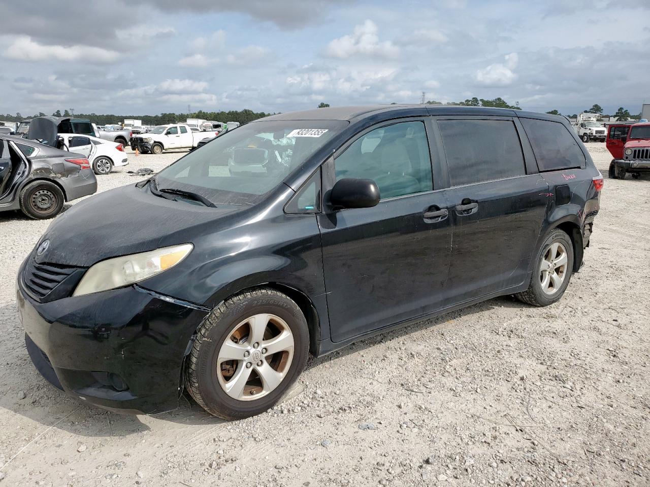 TOYOTA SIENNA