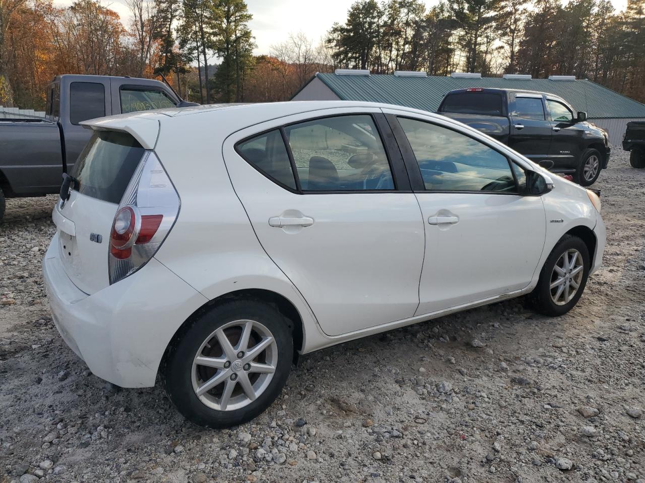 TOYOTA PRIUS C