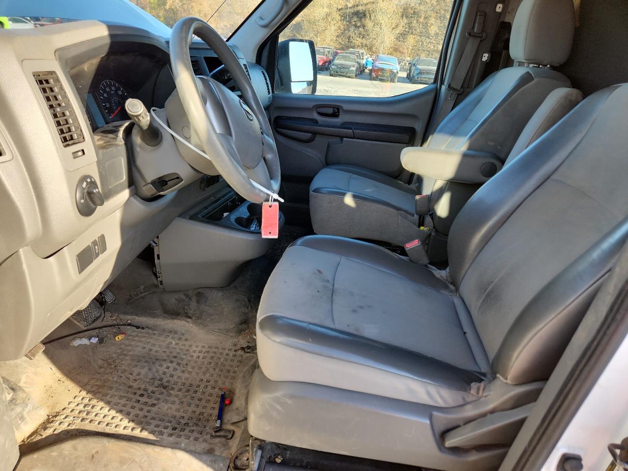 NISSAN NV1500 1500 S