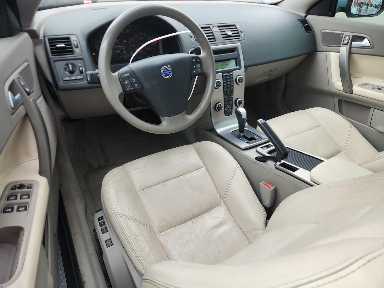 VOLVO C70 T5