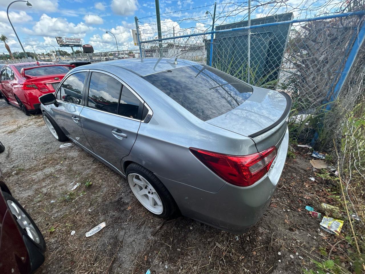 SUBARU LEGACY 2.5I PREMIUM