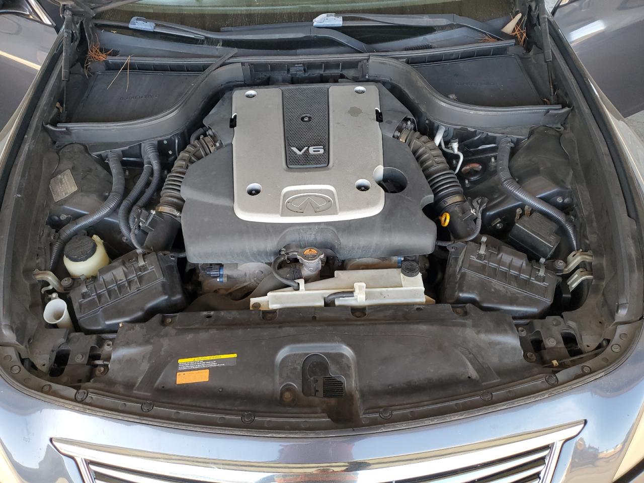 INFINITI G25 BASE