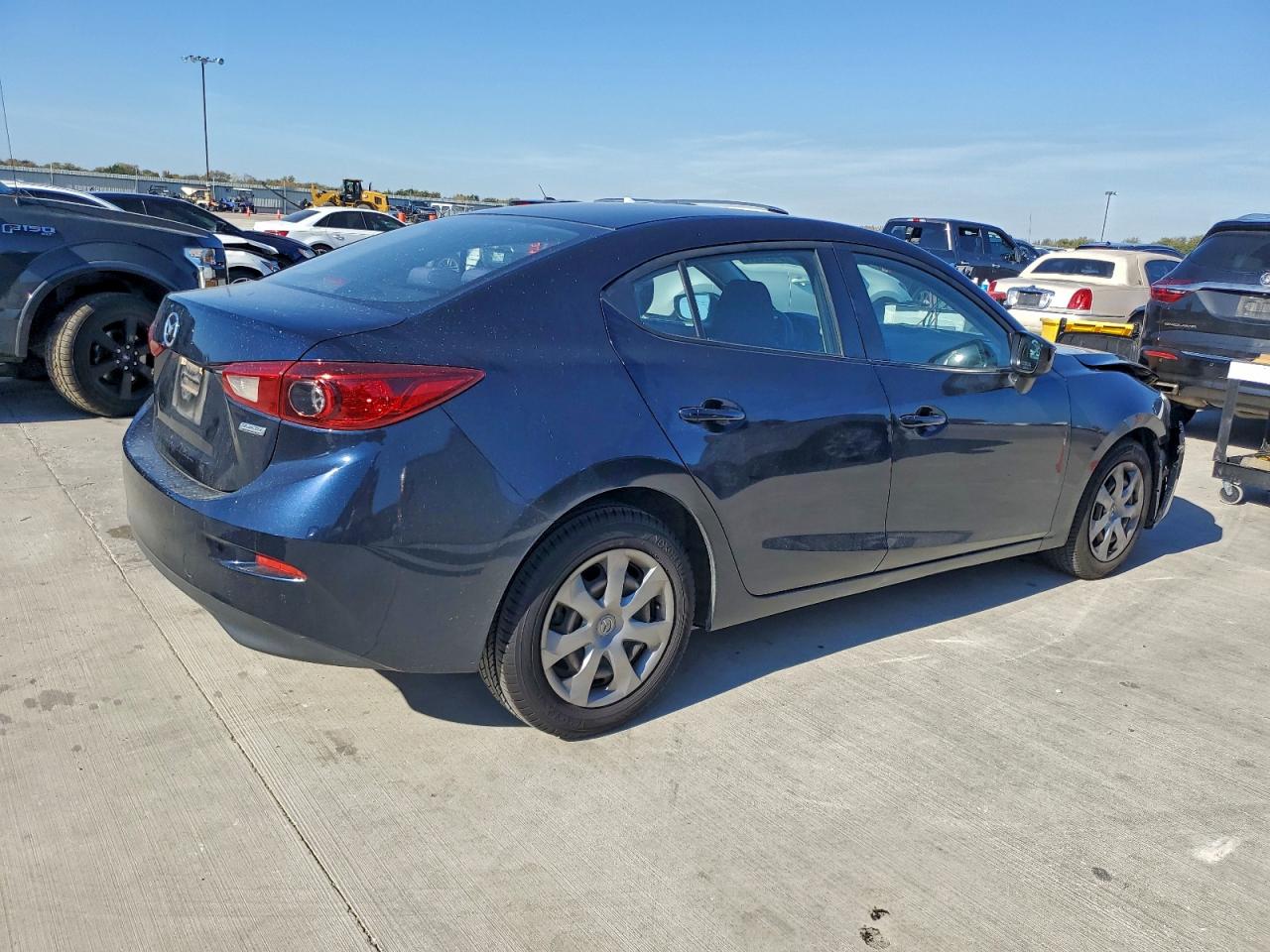 MAZDA 3 SV