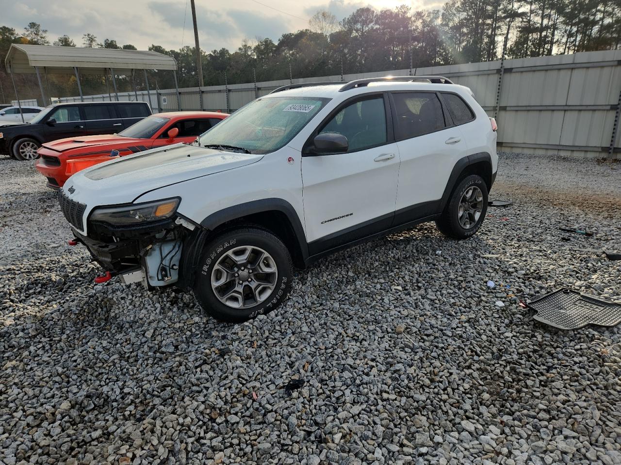 Lot #3304602436 2019 JEEP CHEROKEE T