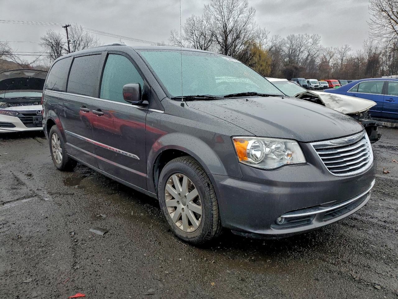 CHRYSLER TOWN & COUNTRY TOURING