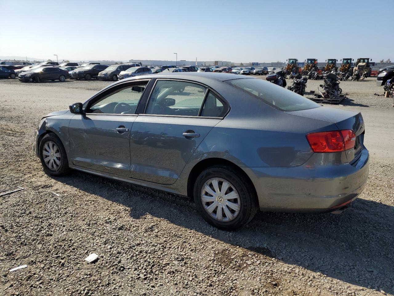 VOLKSWAGEN JETTA BASE