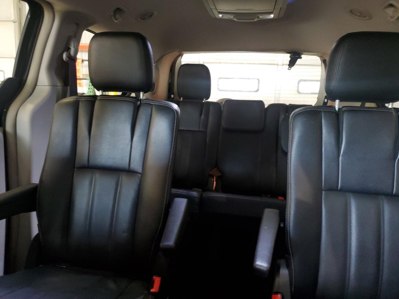 CHRYSLER TOWN & COUNTRY TOURING