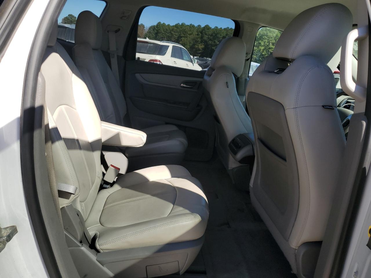 CHEVROLET TRAVERSE LT