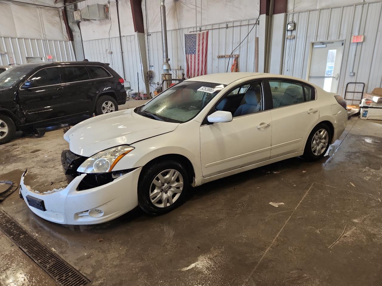 NISSAN ALTIMA BASE