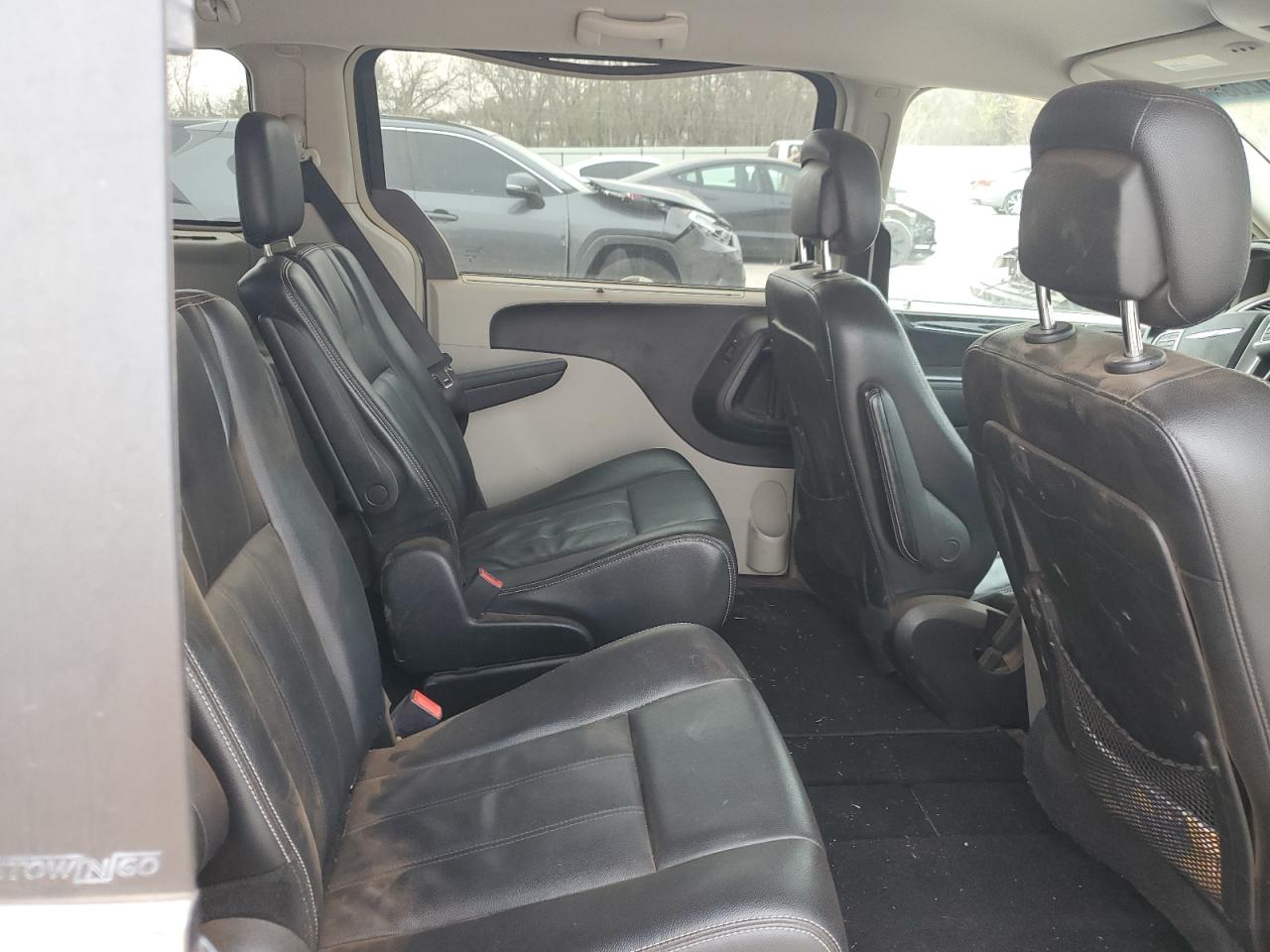 CHRYSLER TOWN & COUNTRY TOURING