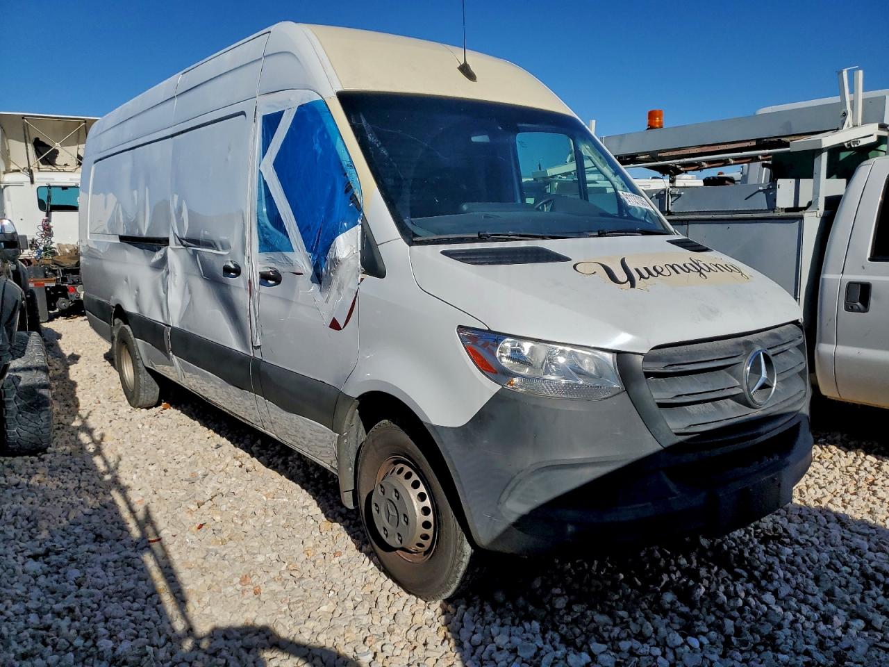 MERCEDES-BENZ SPRINTER 3500