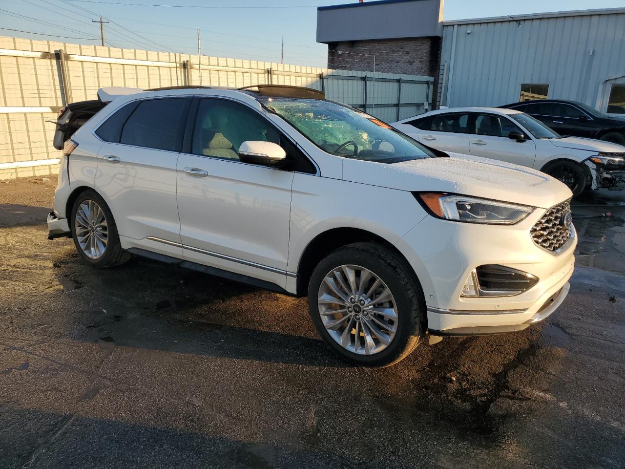 FORD EDGE TITANIUM