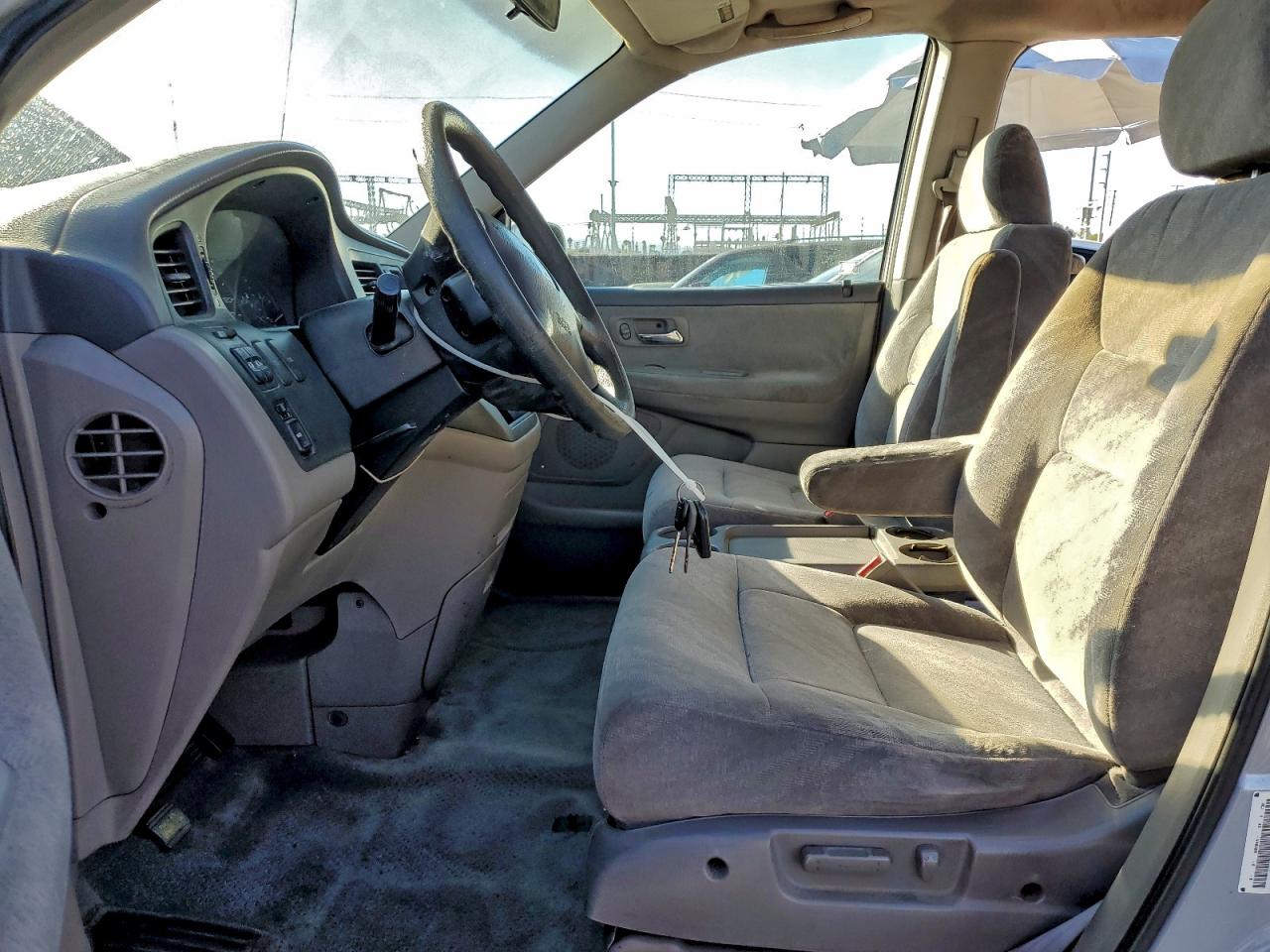 Lot #3302893917 2002 HONDA ODYSSEY EX