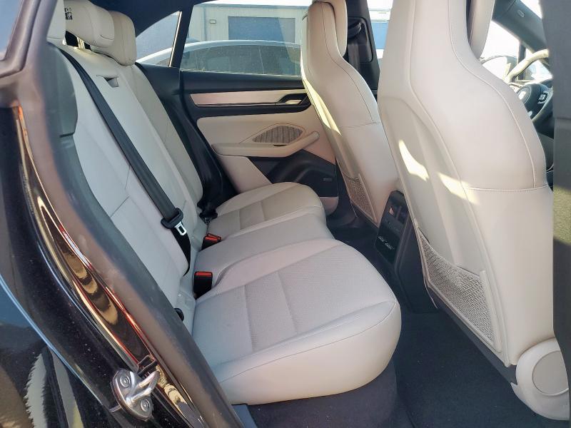 2025 PORSCHE MACAN #3282555923