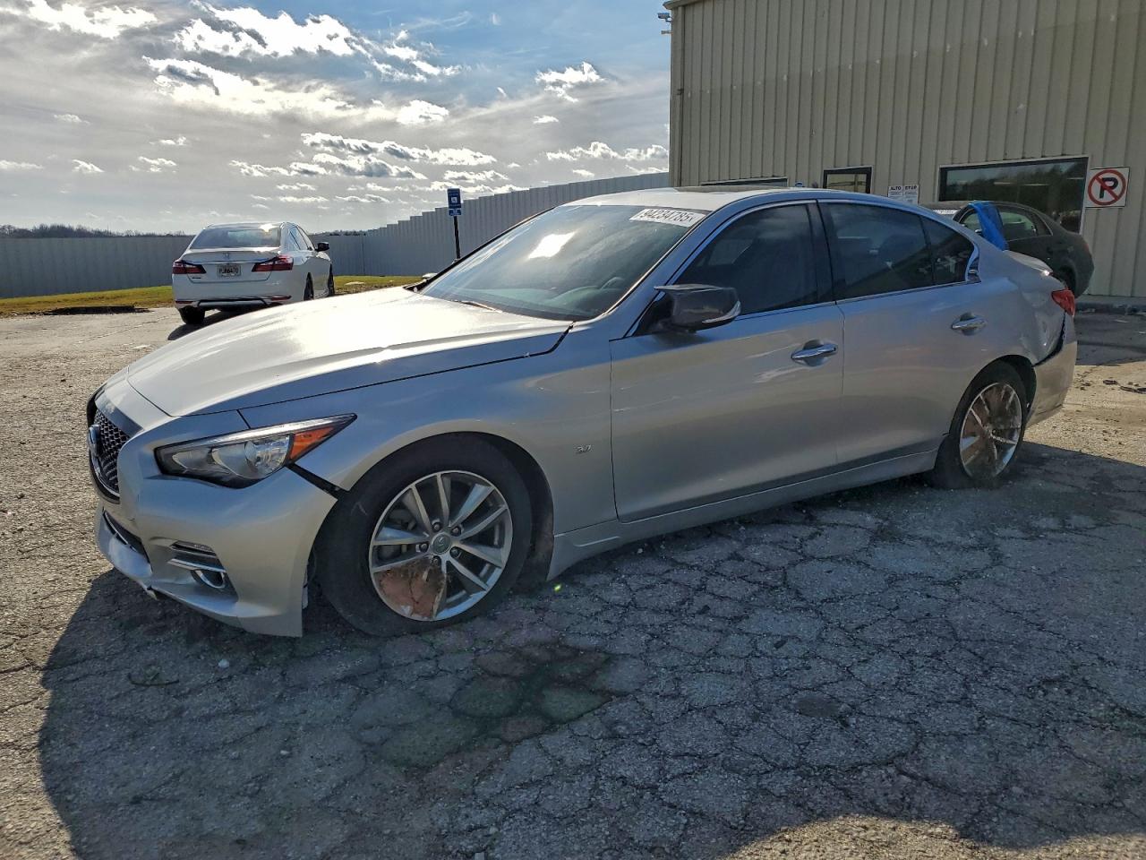 INFINITI Q50 BASE