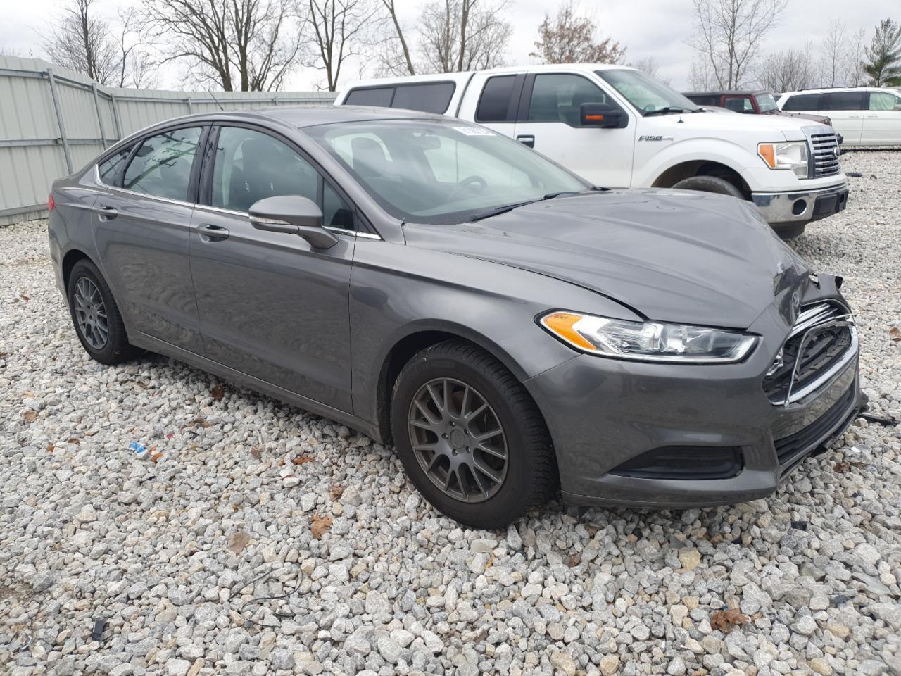 FORD FUSION SE