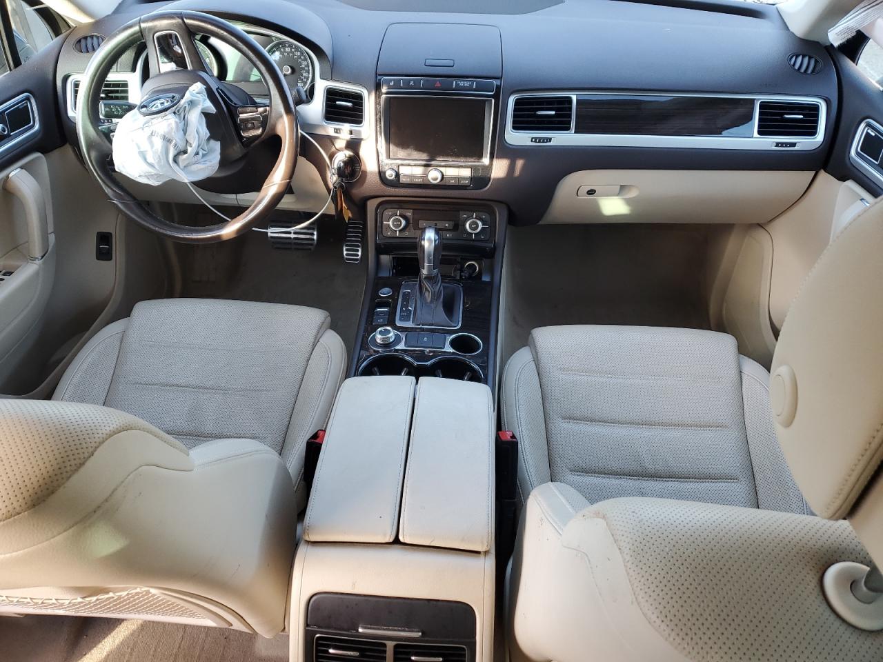 VOLKSWAGEN TOUAREG EXECUTIVE