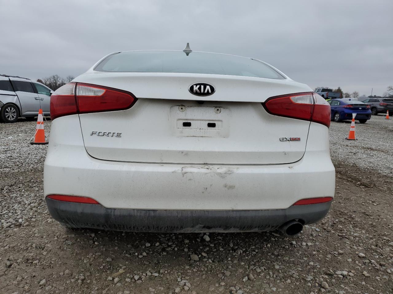 KIA FORTE EX