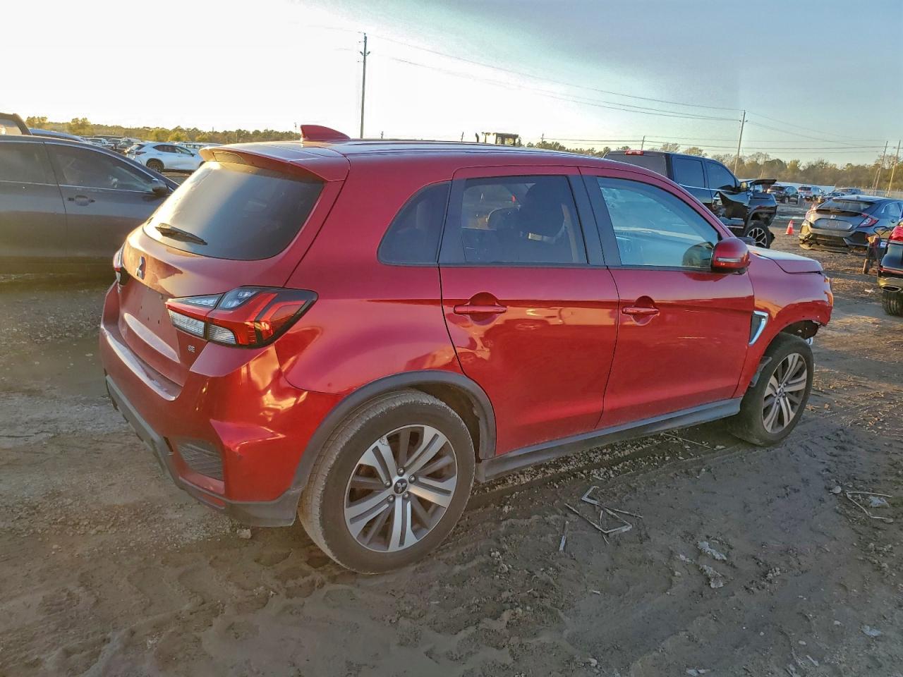 MITSUBISHI OUTLANDER ES