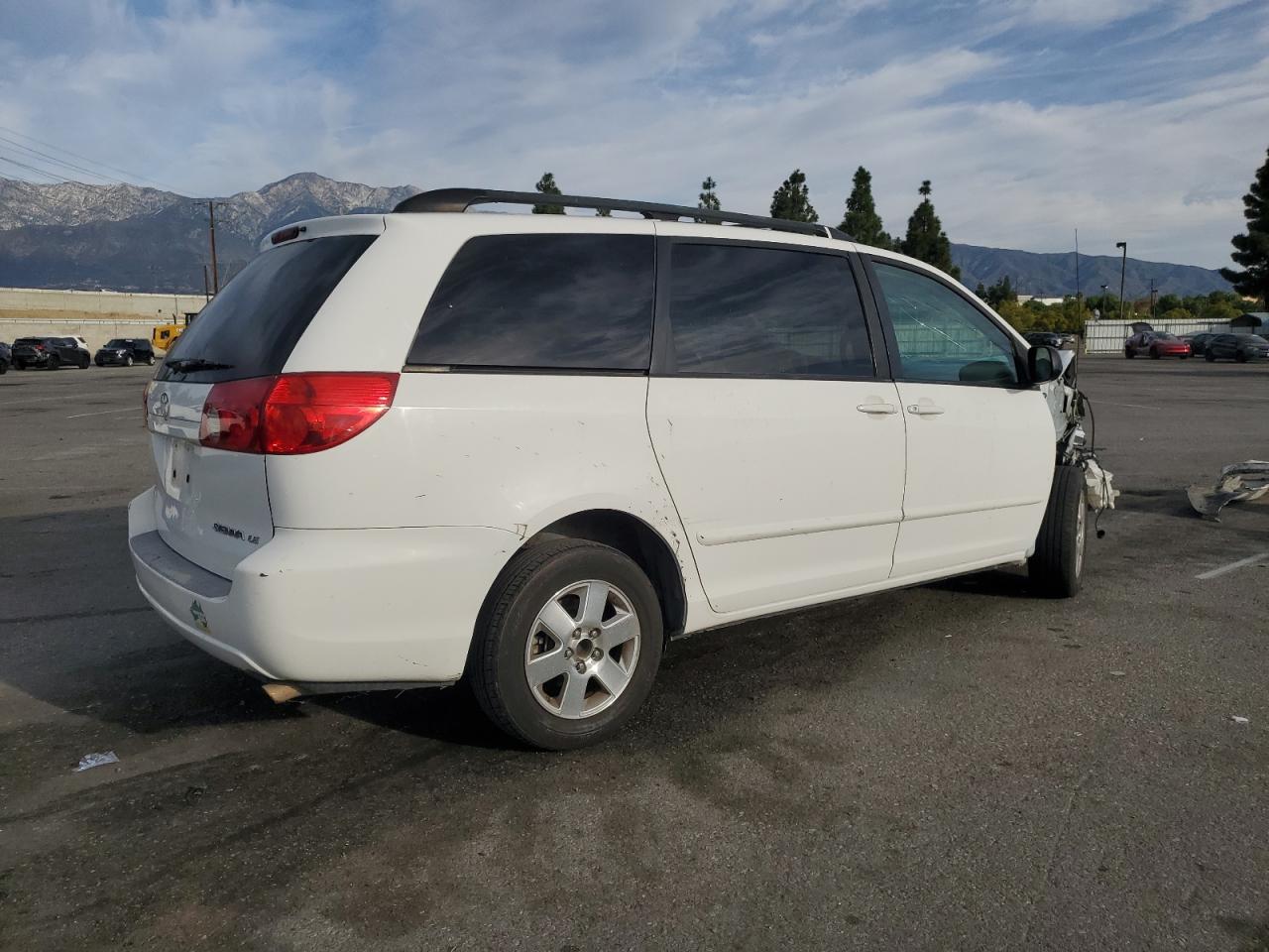 Lot #3298242035 2007 TOYOTA SIENNA CE