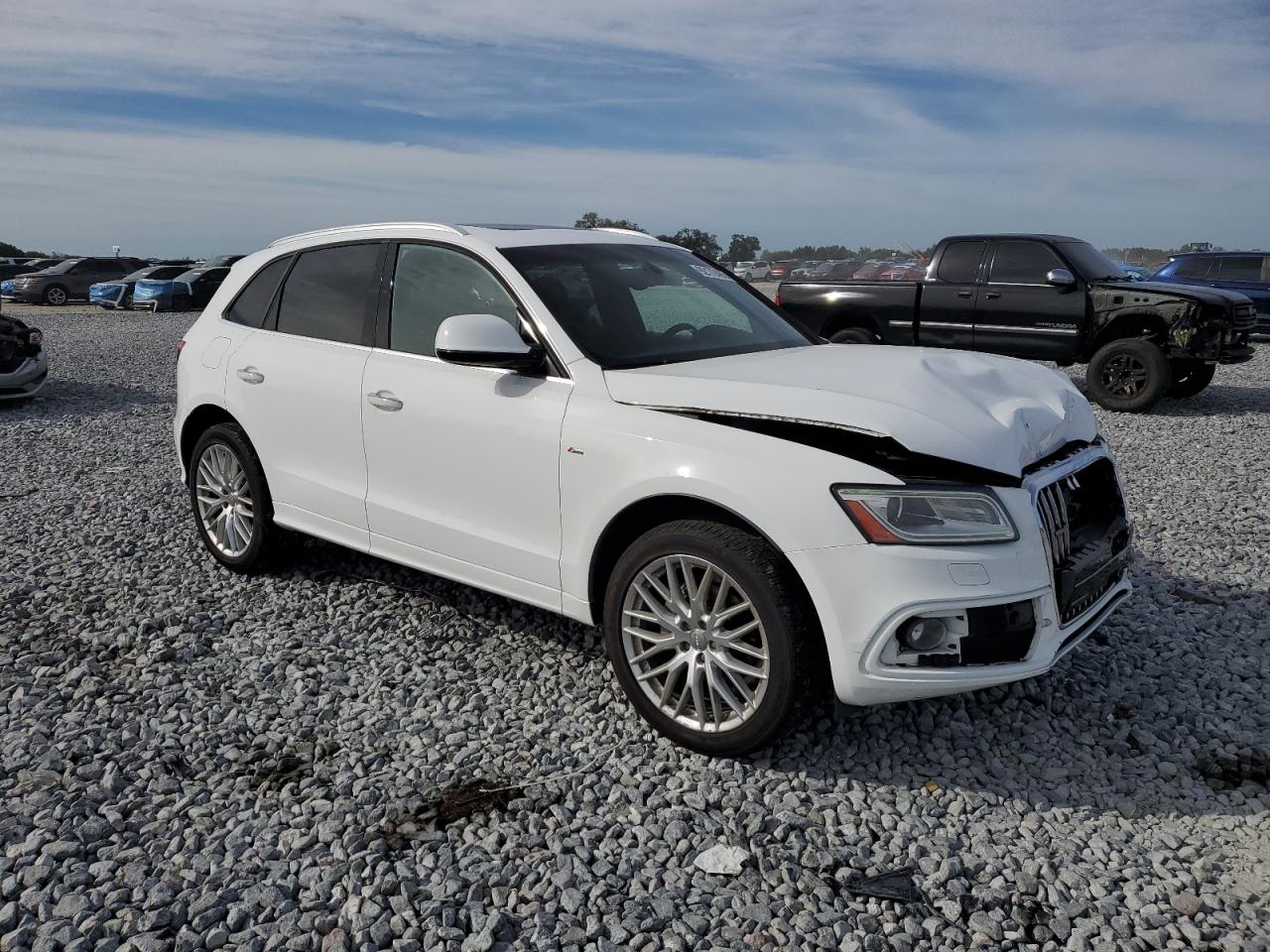 AUDI Q5 PREMIUM PLUS