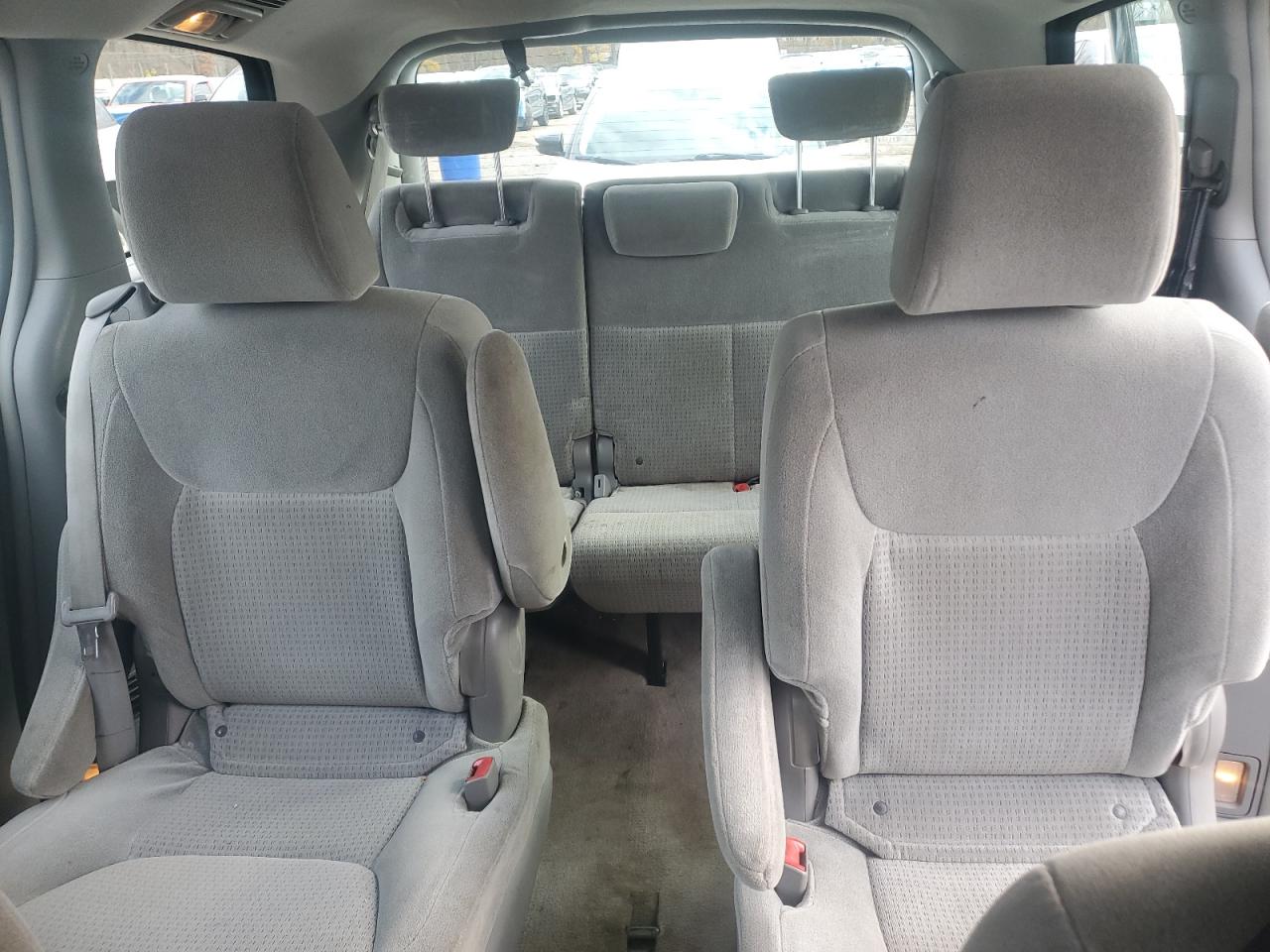 Lot #3286594169 2010 TOYOTA SIENNA CE