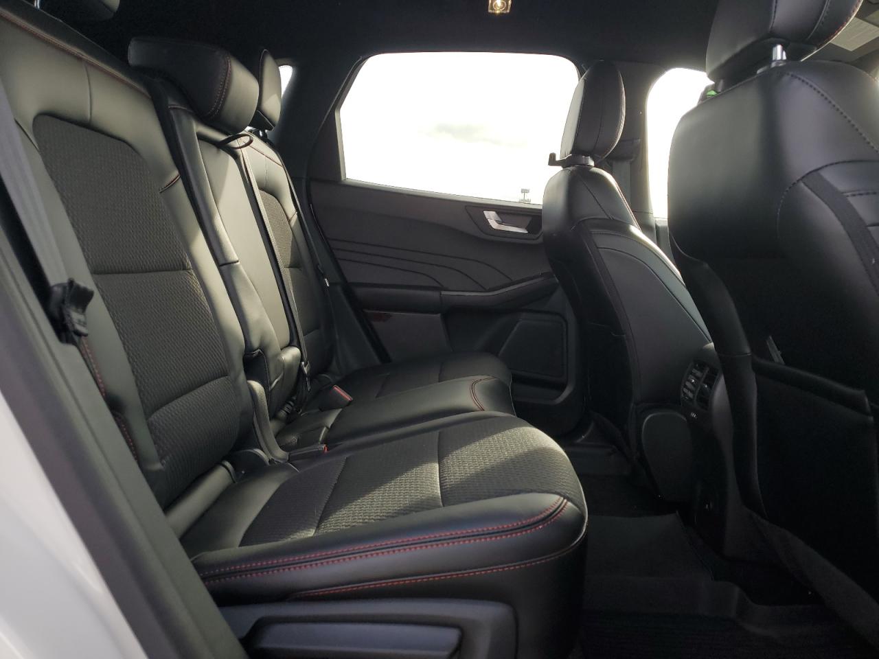 FORD ESCAPE ST LINE ELITE