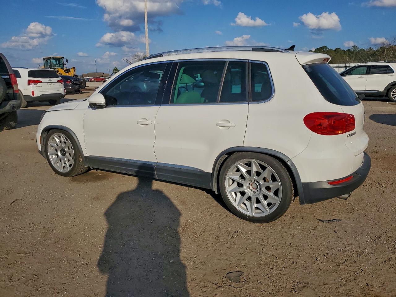 VOLKSWAGEN TIGUAN S