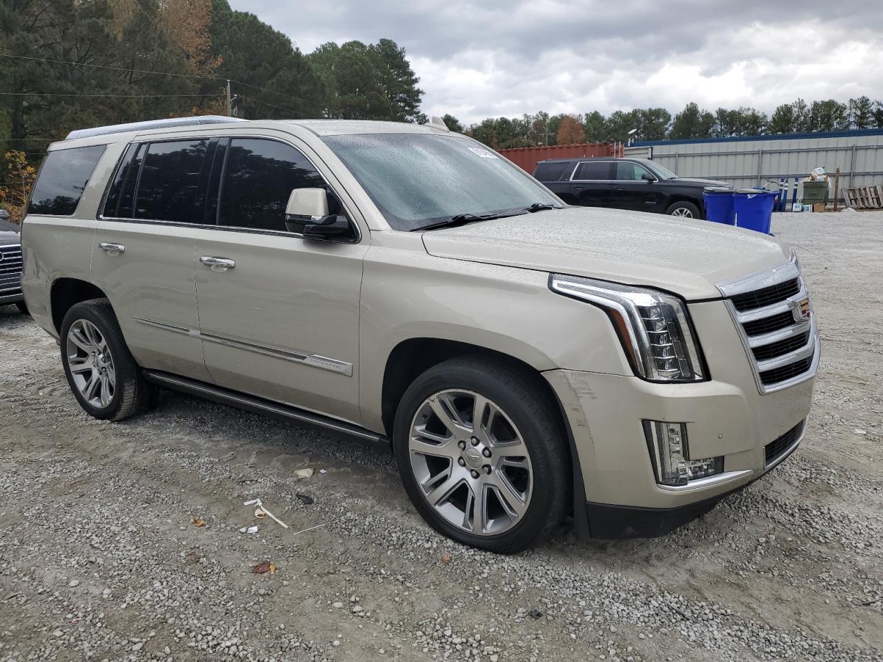 CADILLAC ESCALADE PREMIUM