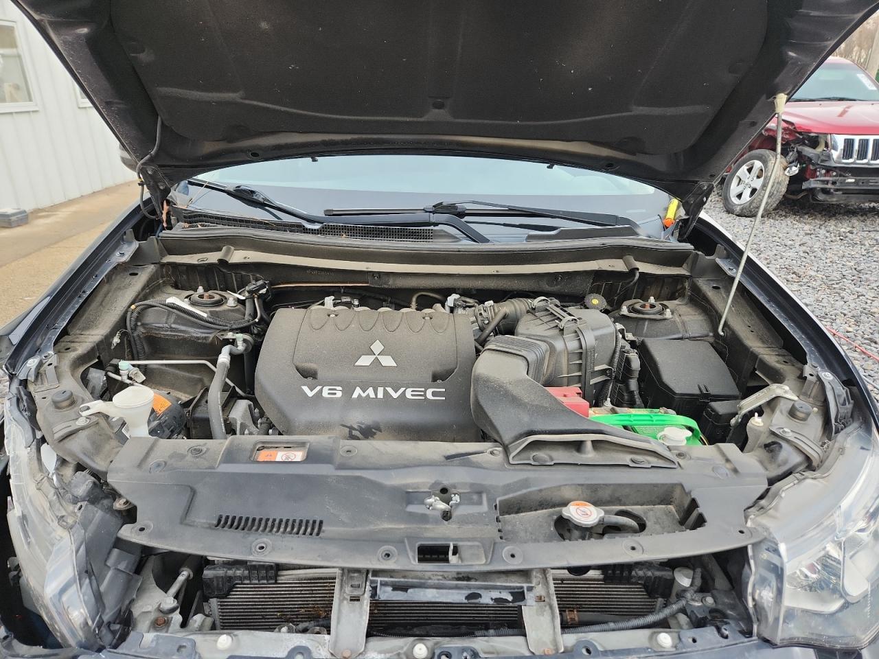 MITSUBISHI OUTLANDER GT