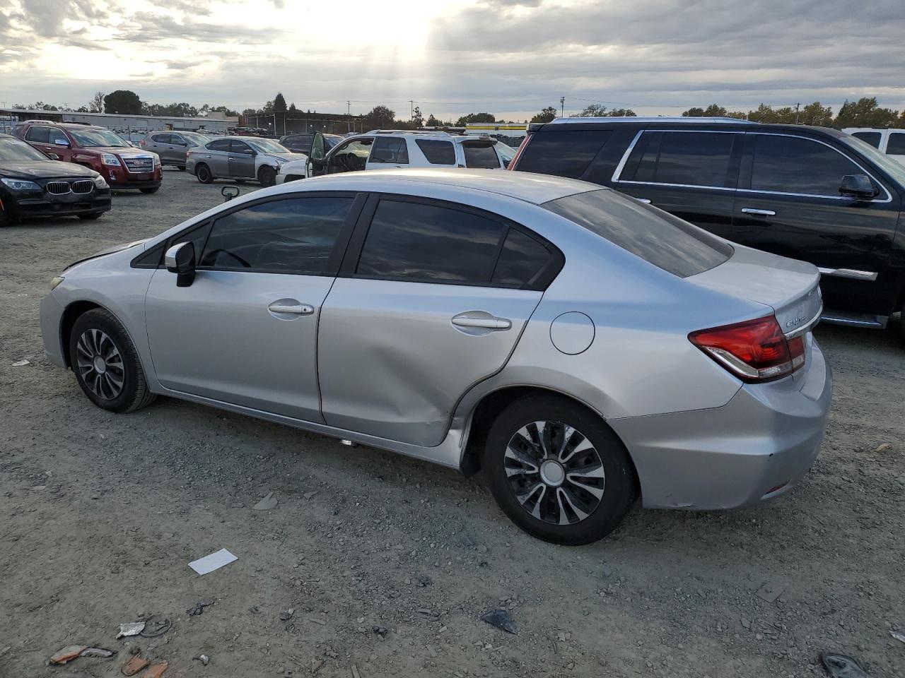 Lot #3304921536 2015 HONDA CIVIC LX