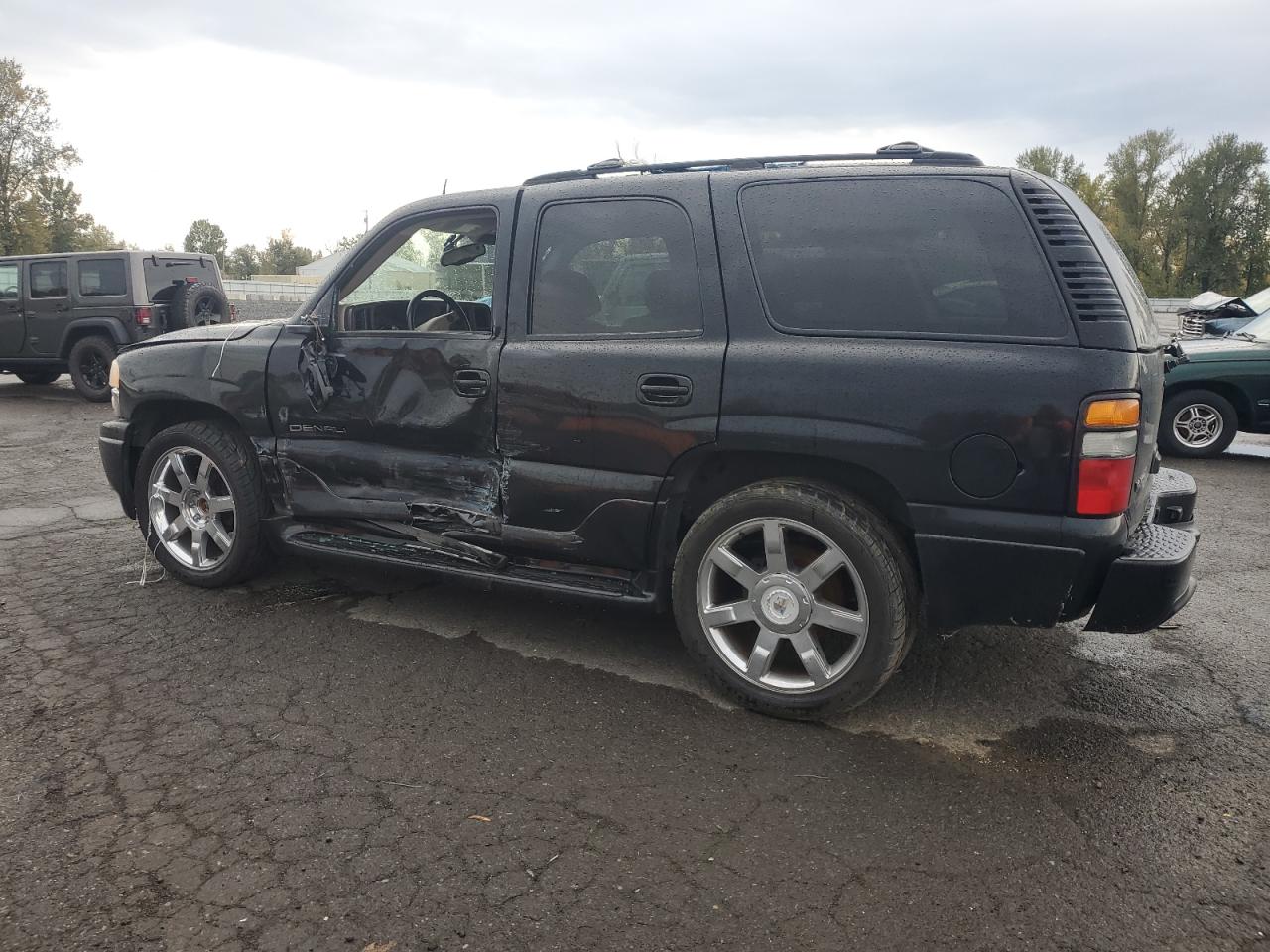 Lot #3290181208 2004 GMC YUKON DENA