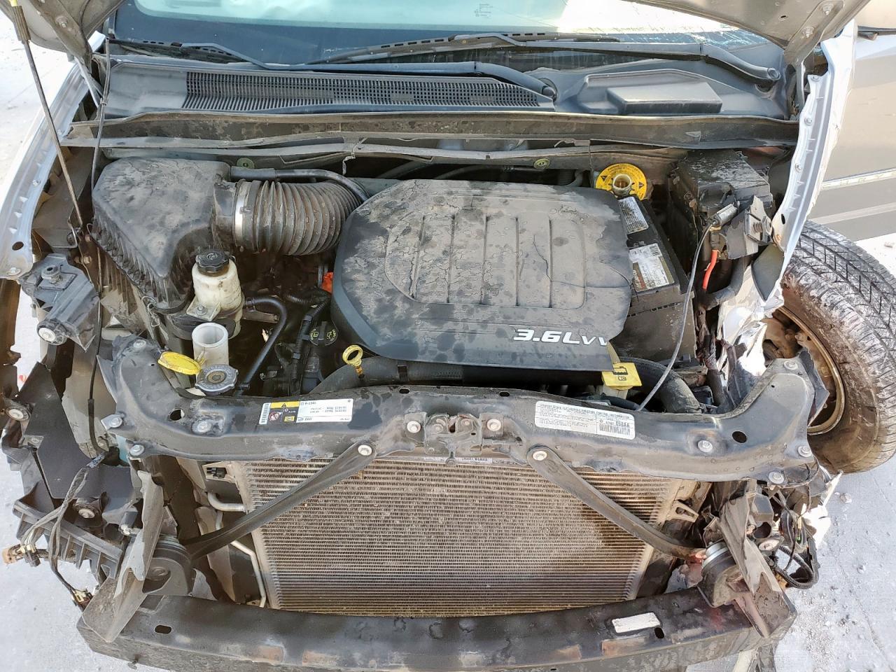 CHRYSLER TOWN & COUNTRY TOURING