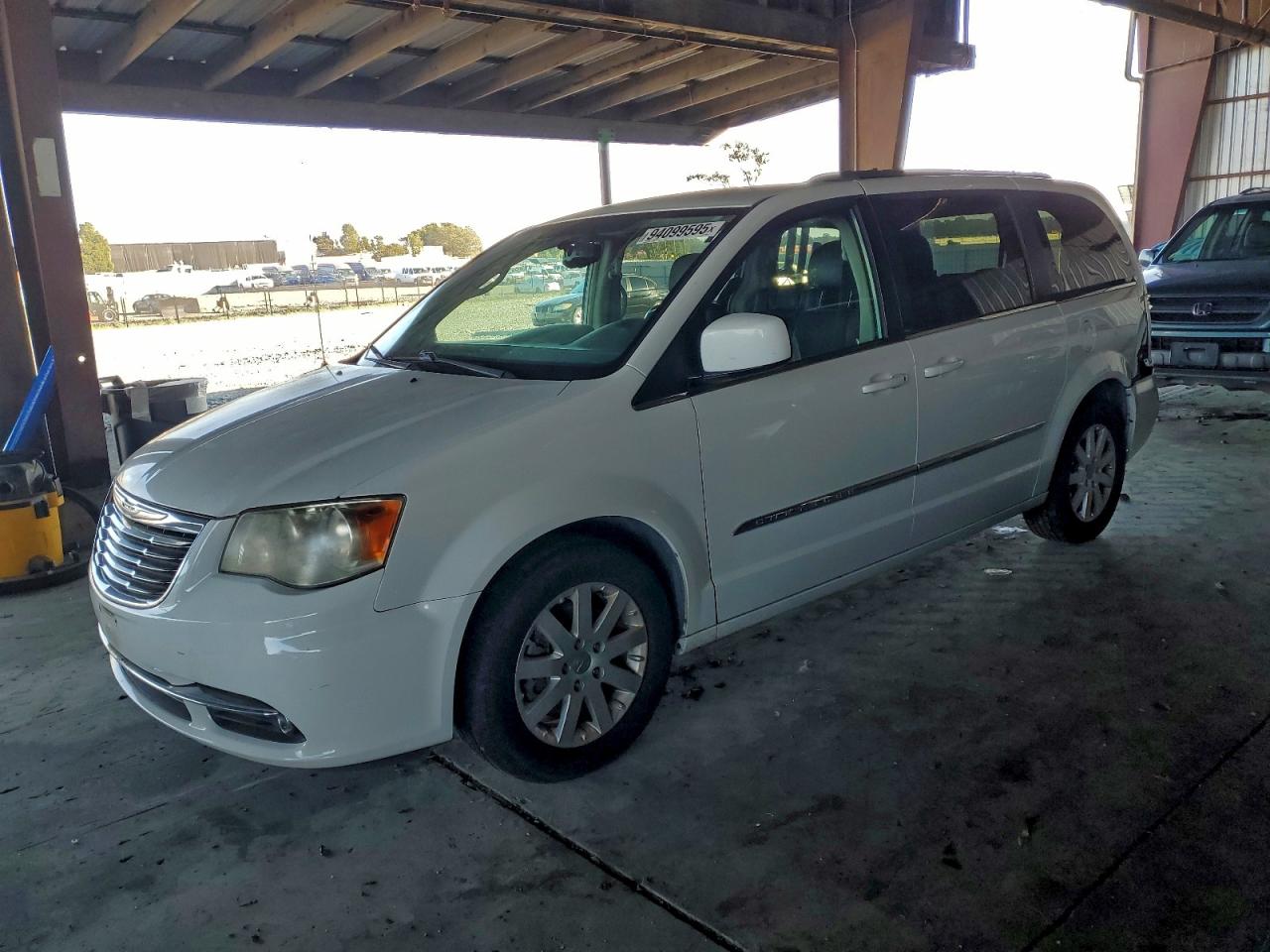 CHRYSLER TOWN & COUNTRY TOURING