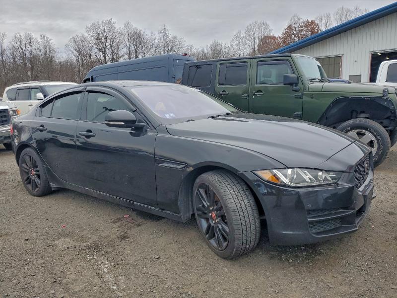 2018 JAGUAR XE PRESTIG #3297013371