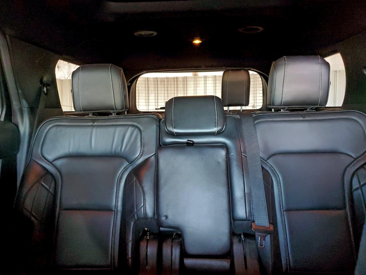 FORD EXPLORER PLATINUM