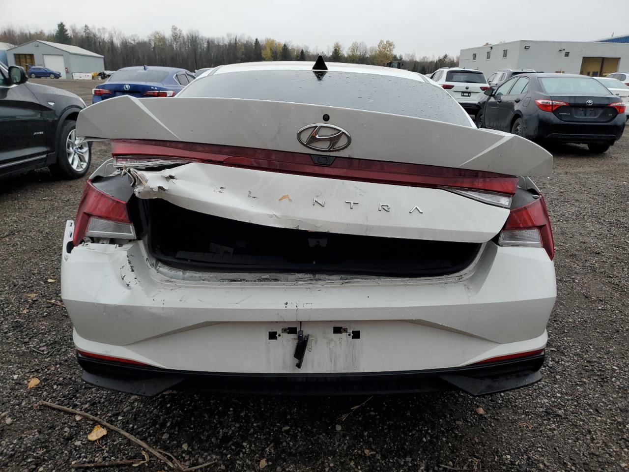 HYUNDAI ELANTRA SEL