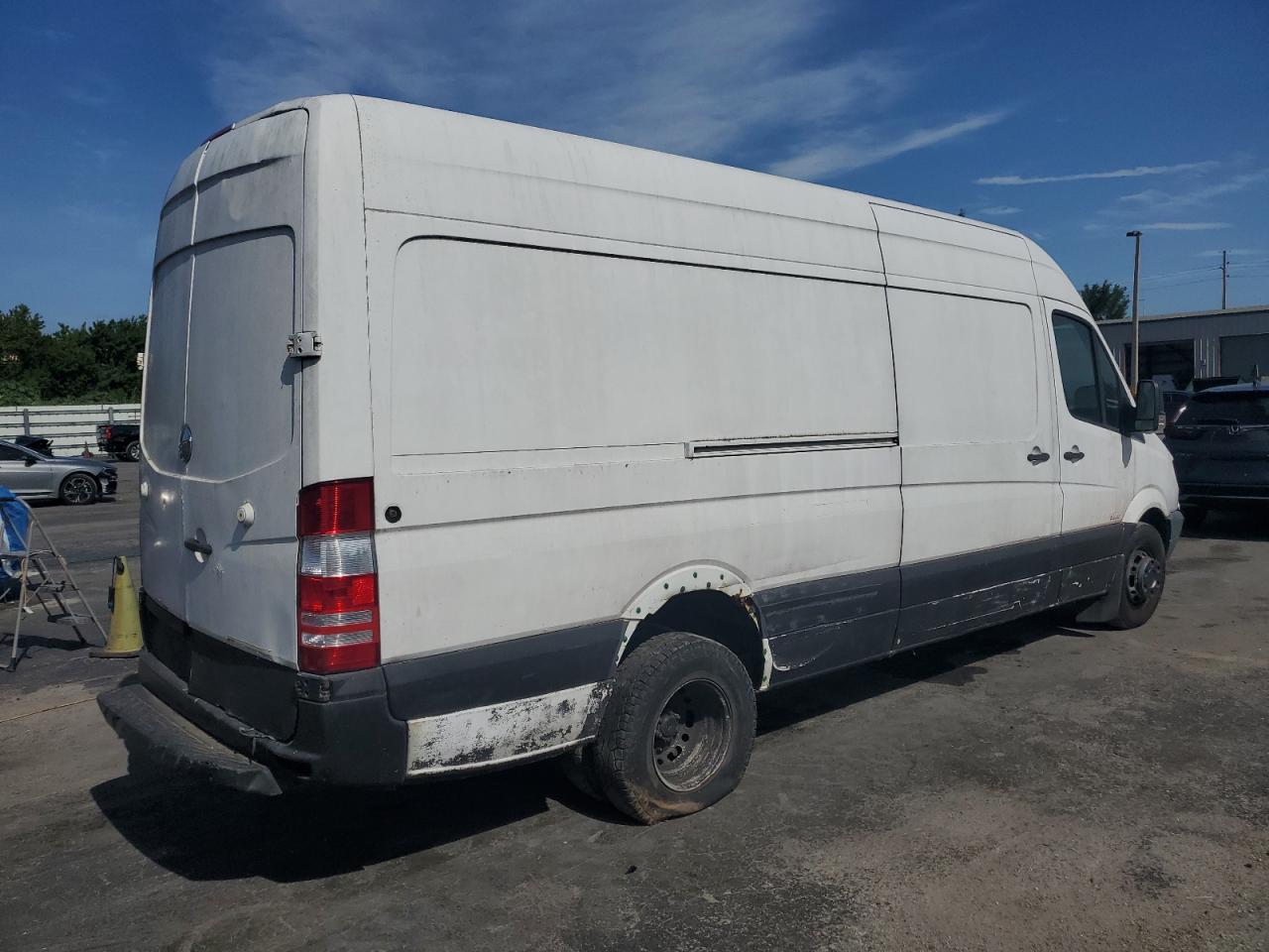 Lot #3310380986 2011 FREIGHTLINER SPRINTER 3