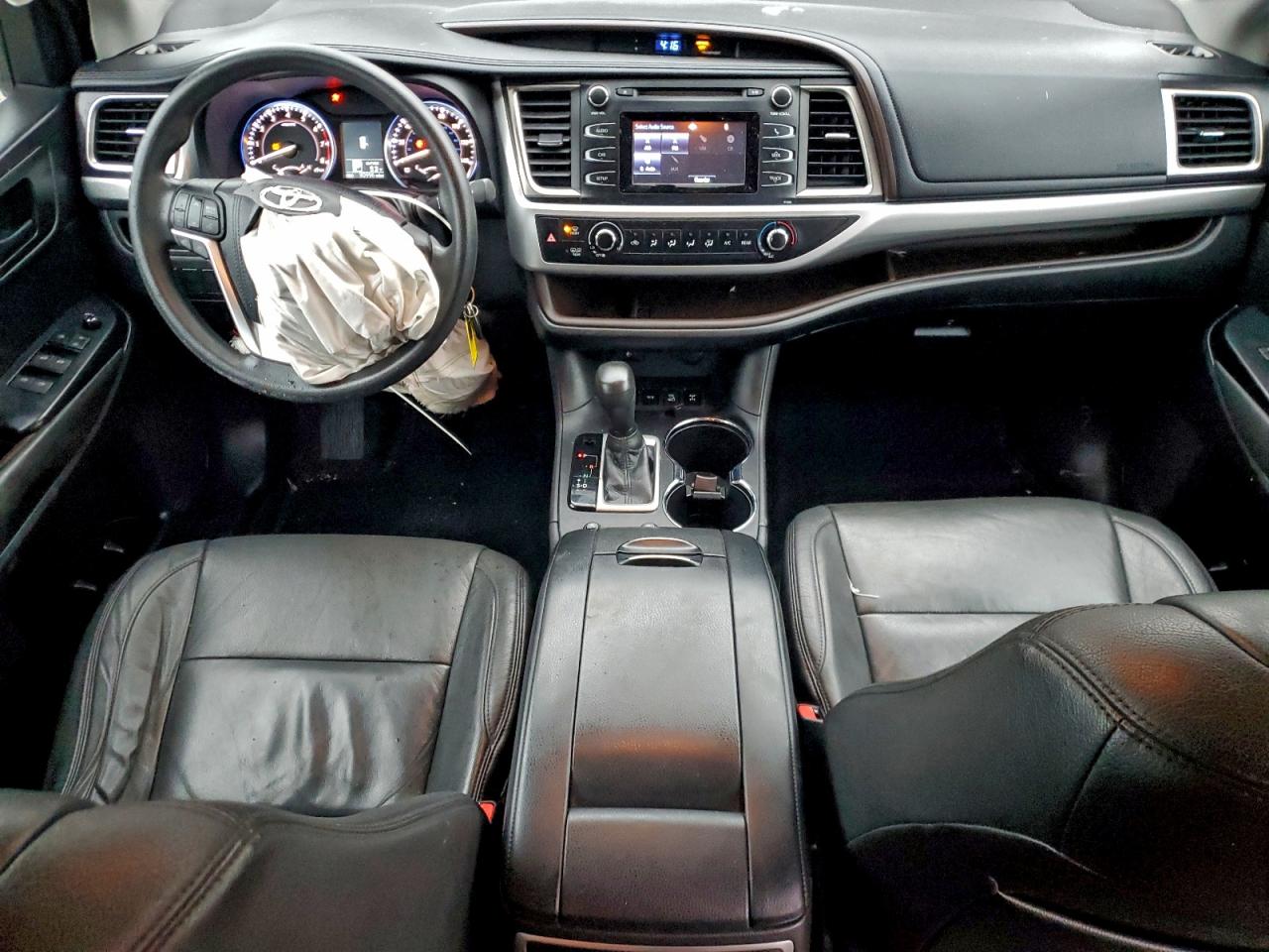 TOYOTA HIGHLANDER LE