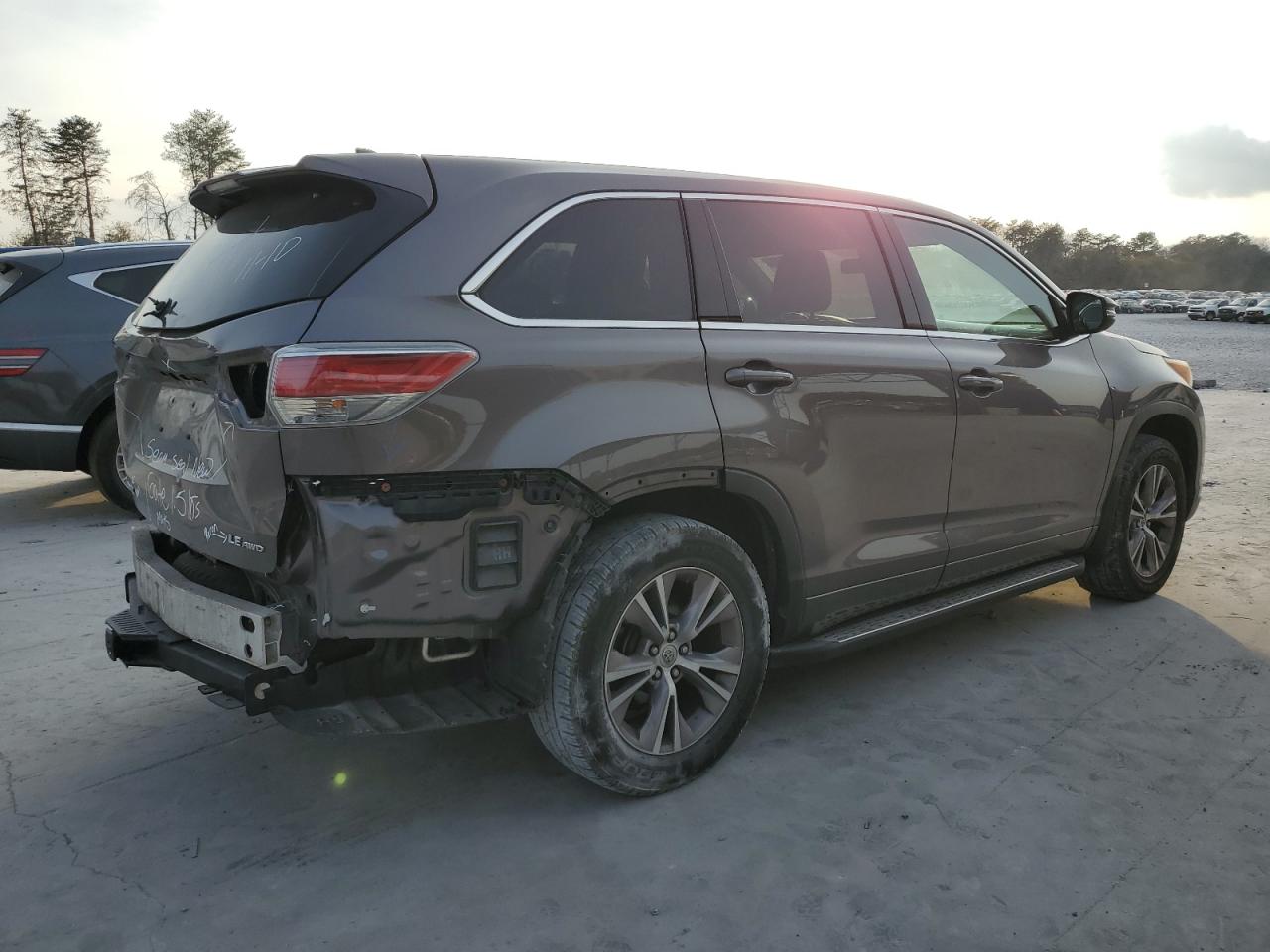 TOYOTA HIGHLANDER LE