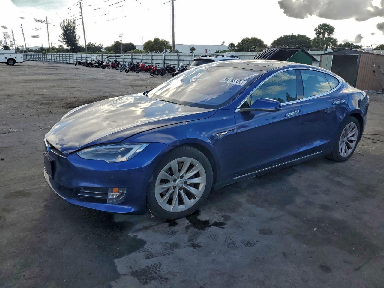 TESLA MODEL S