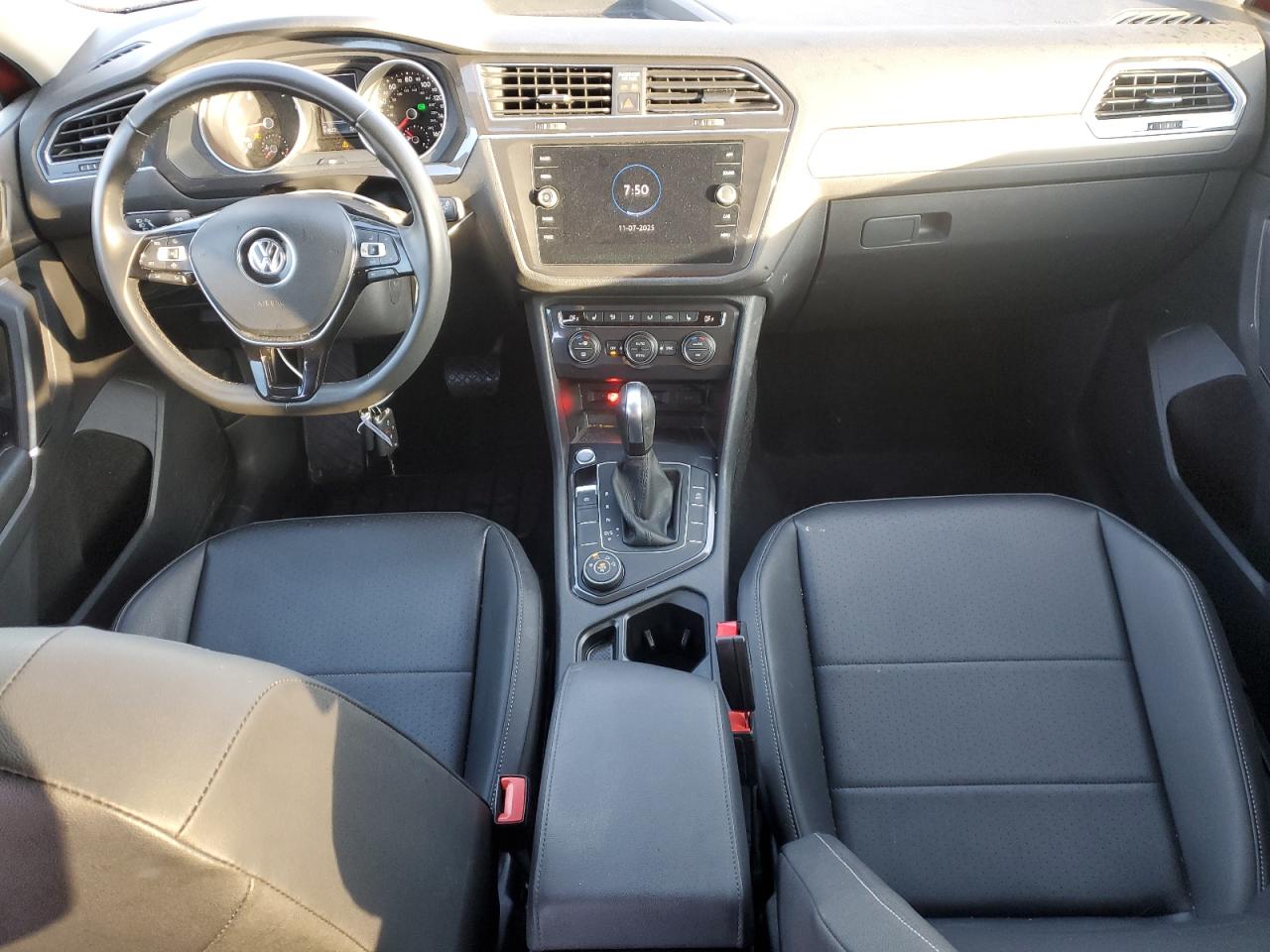 VOLKSWAGEN TIGUAN SE