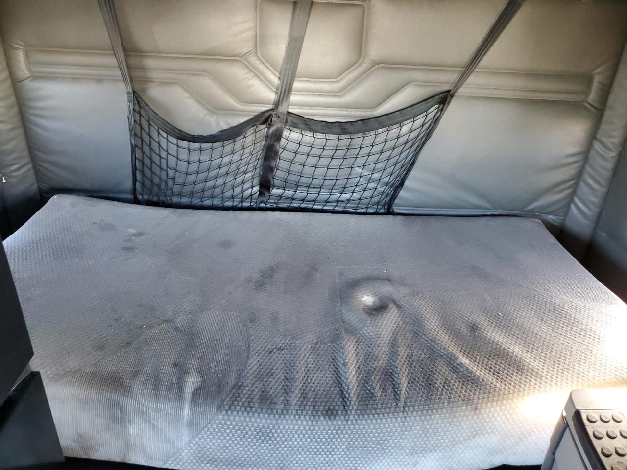 Lot #3287361982 2018 FREIGHTLINER CASCADIA 1