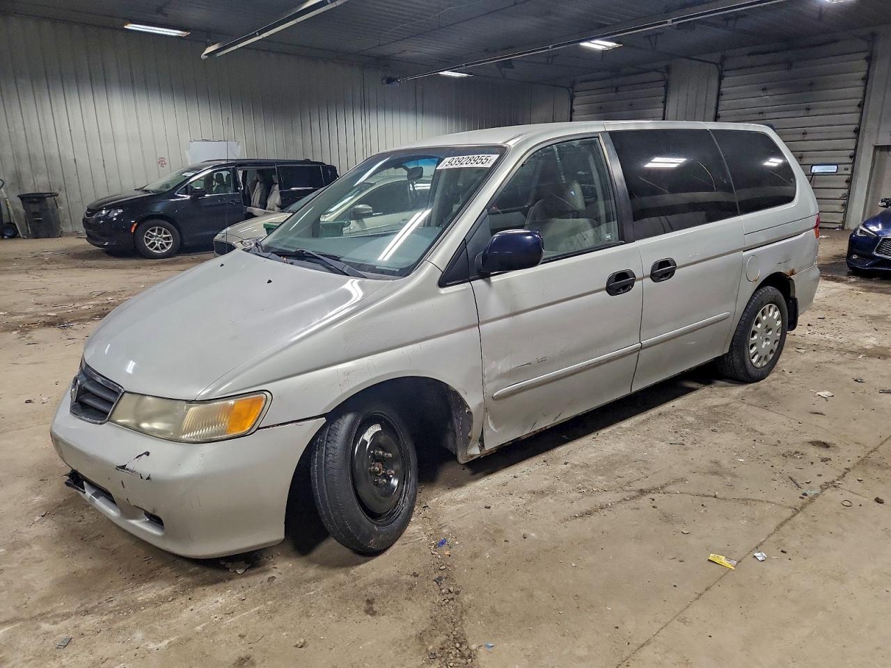 Lot #3298159273 2002 HONDA ODYSSEY LX
