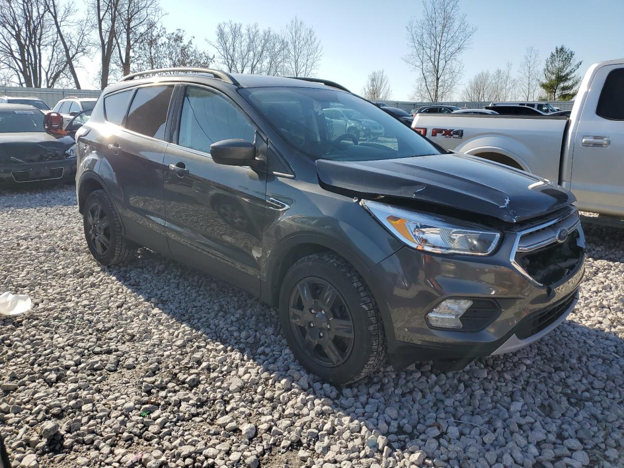 FORD ESCAPE SE