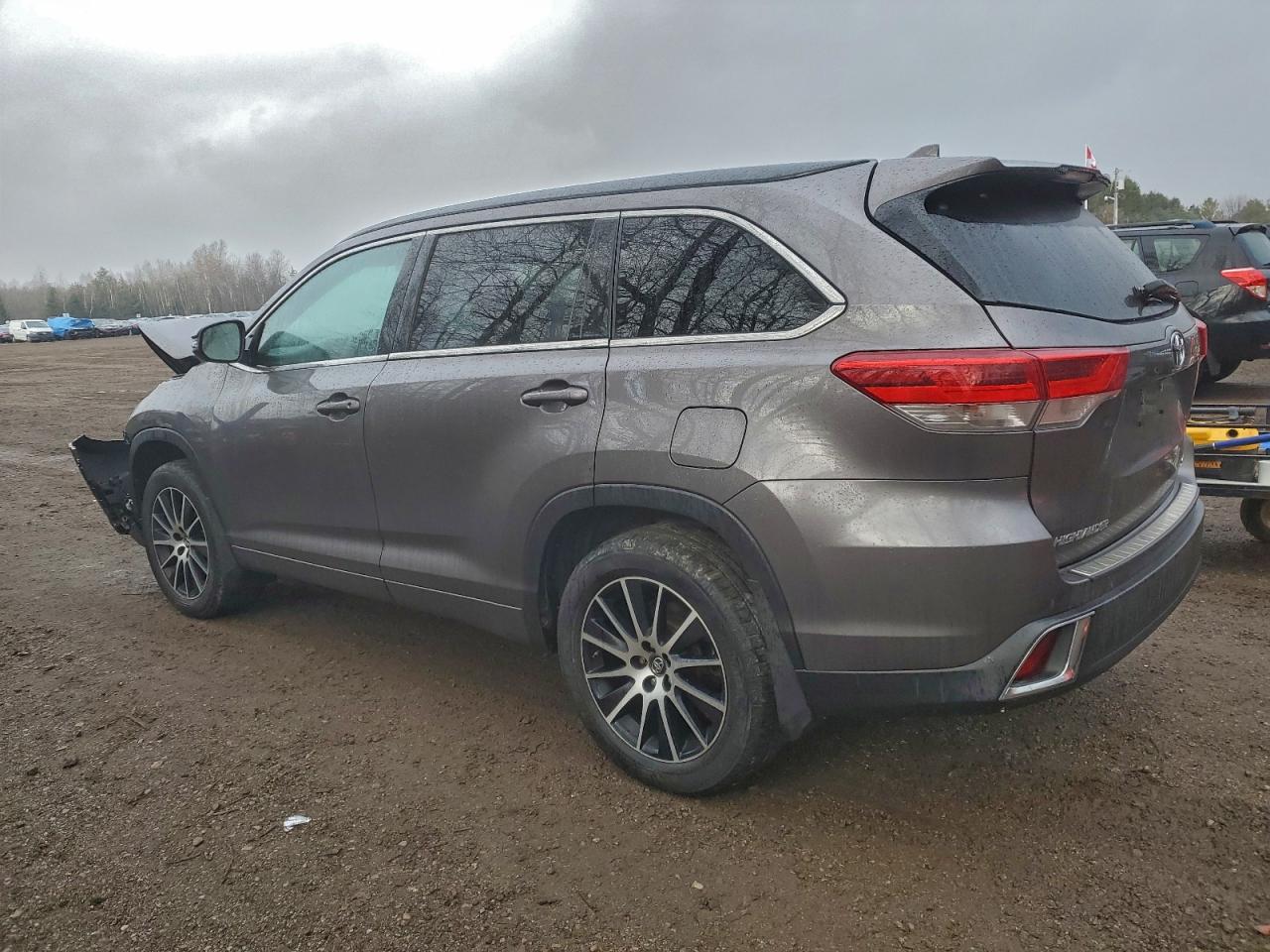 TOYOTA HIGHLANDER SE