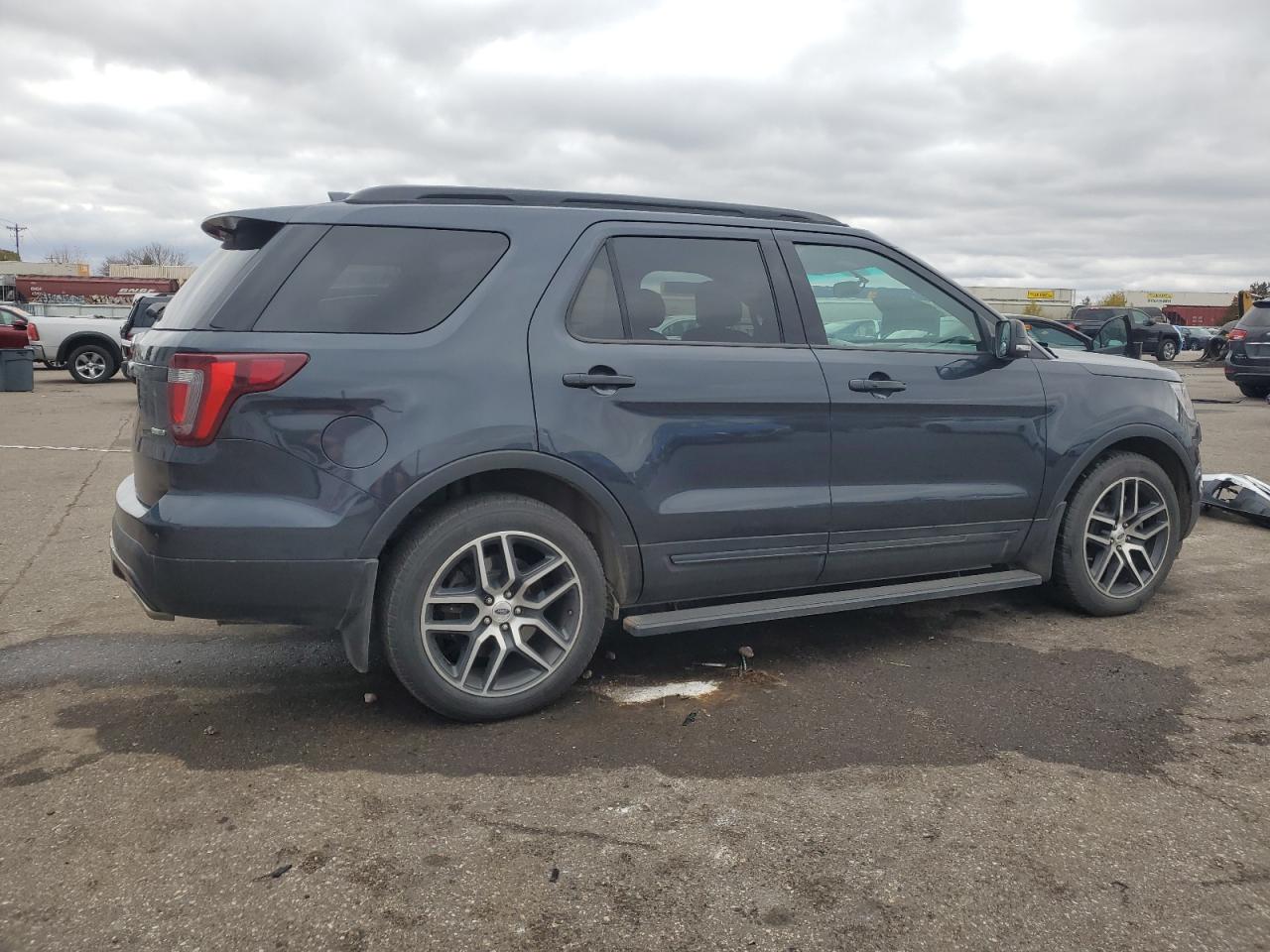 FORD EXPLORER SPORT